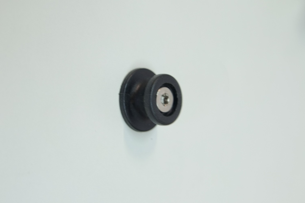 Round button